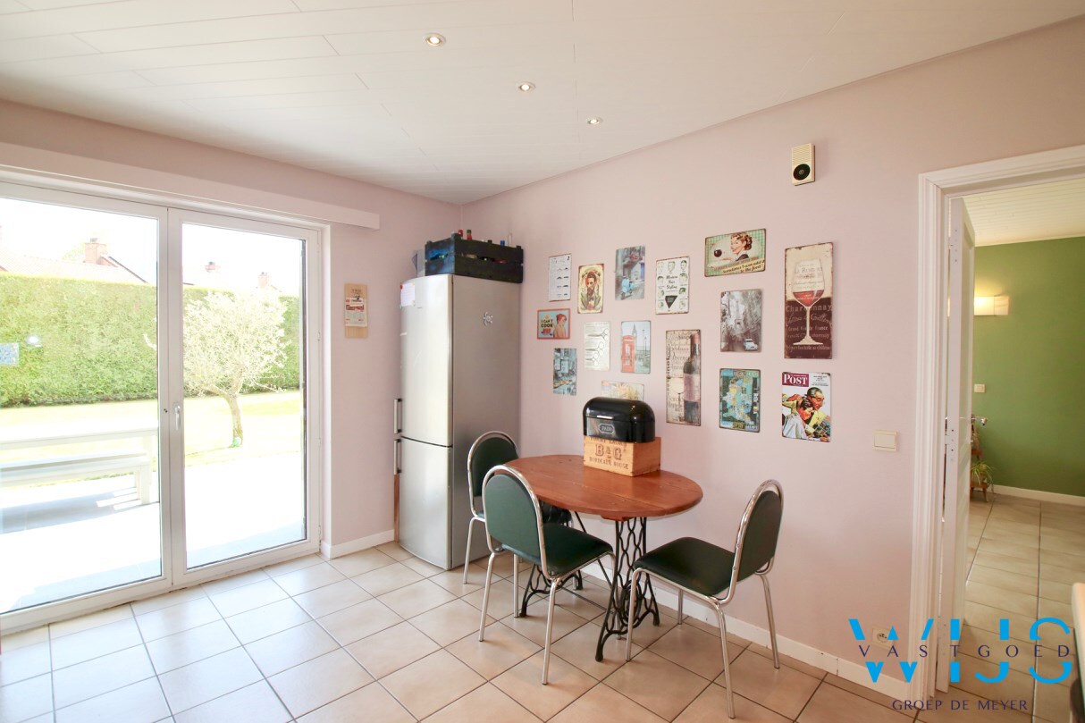 Instapklaar woonhuis met 4 slaapkamers, ruime tuin &amp; garage te ERTVELDE ! 