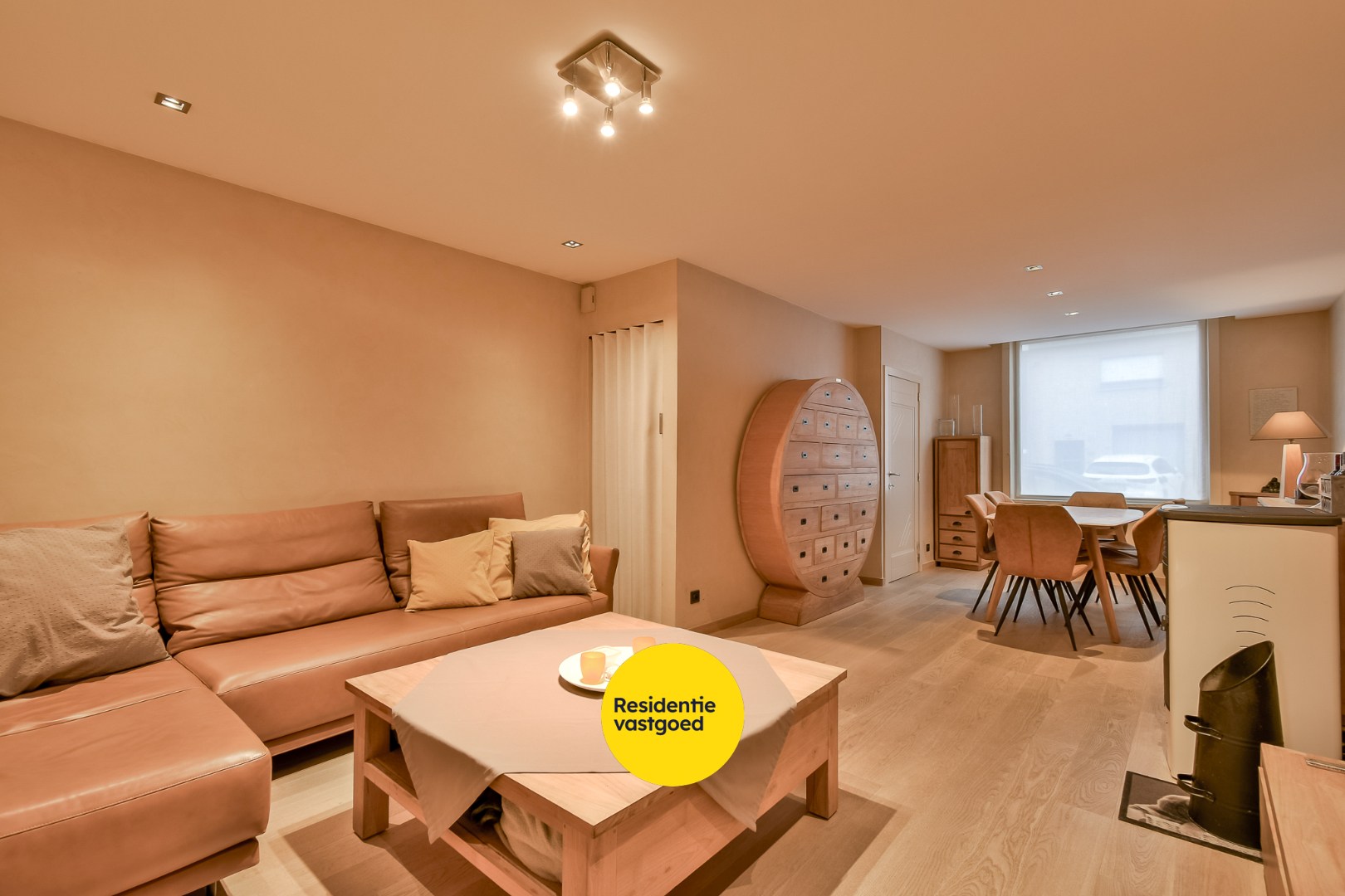 Prachtige woning met ruime garage in Roeselare! 