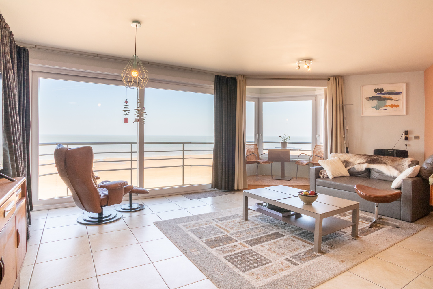 Fantastisch, rustig gelegen appartement met adembenemend zeezicht 