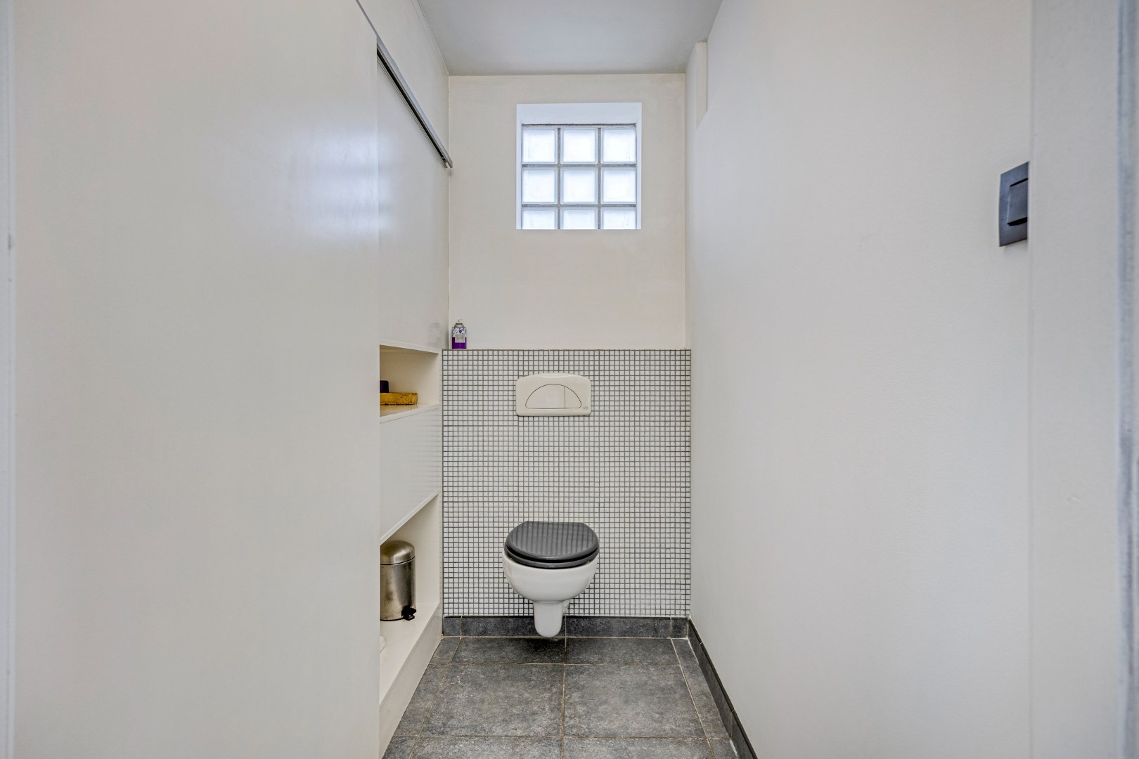 Villa met praktijkruimte op perceel van 1.817m² te Geel 