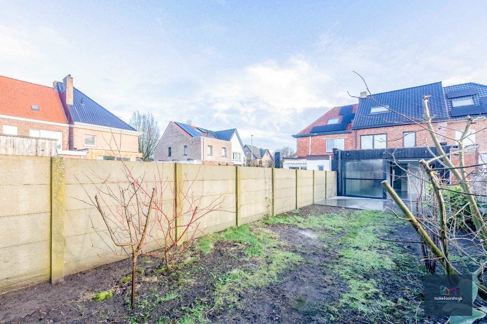 Instapklare eigendom met tuin te Mariakerke 