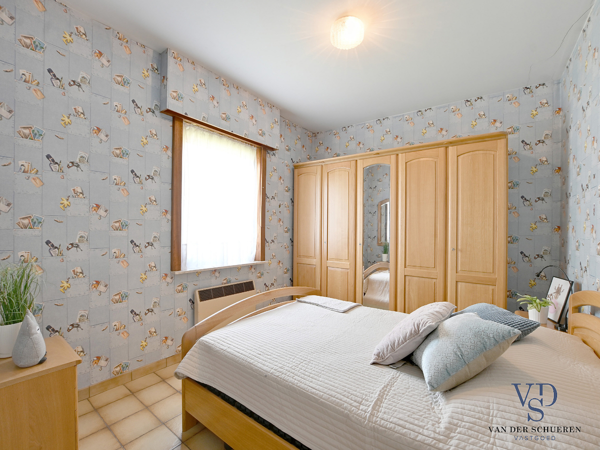 Bungalowwoning met mogelijkheden op een uniek perceel te Dikkelvenne. 