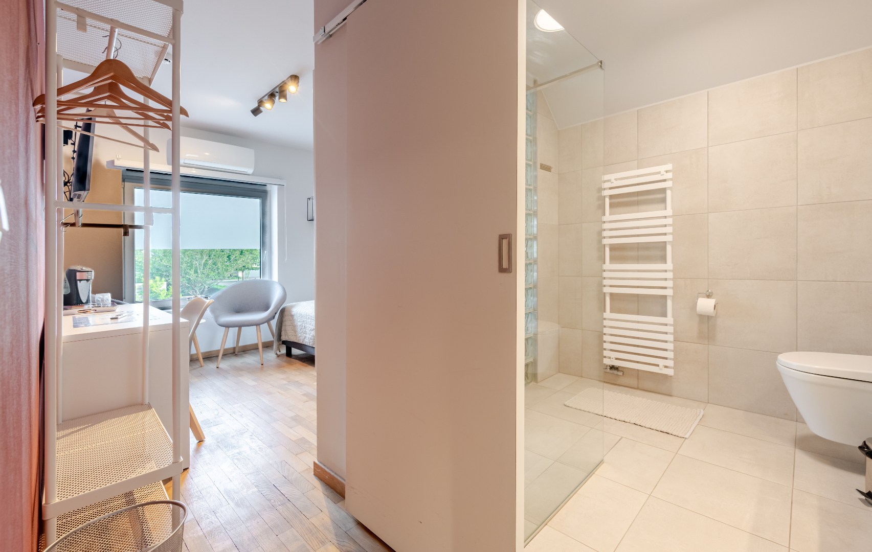Energiezuinige villa met exclusieve wellness en polyvalent bijgebouw in Oostende 