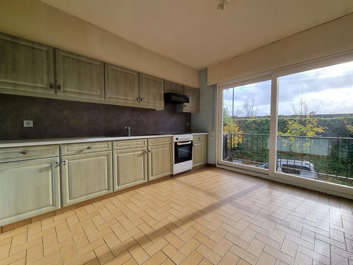 Uitzonderlijk ruim (129m²) en breed (+-10,45m) appartement met drie slaapkamers + mogelijkheid garage 