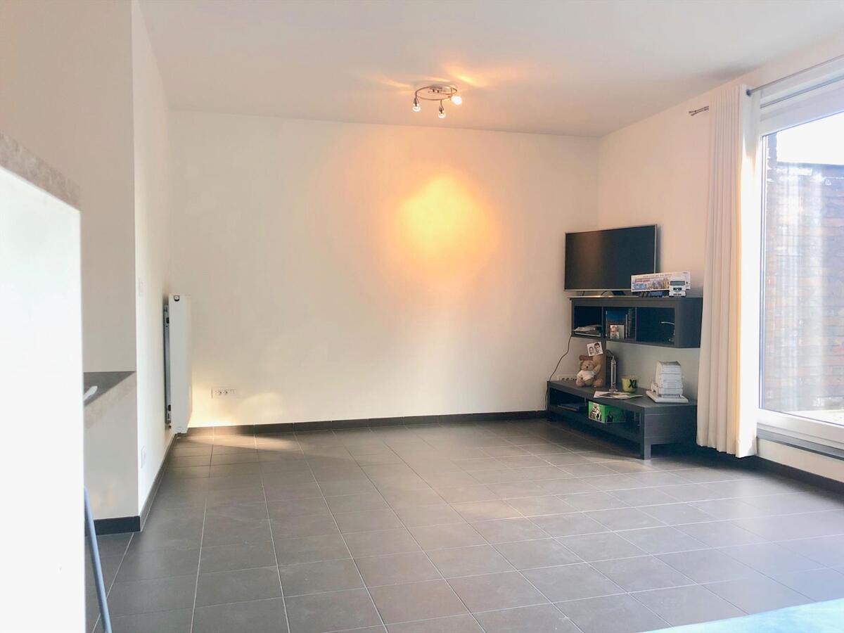 Tof appartement (residentie ‘De Hermannen’), vlakbij centrum Oudenaarde en nabij N60. 