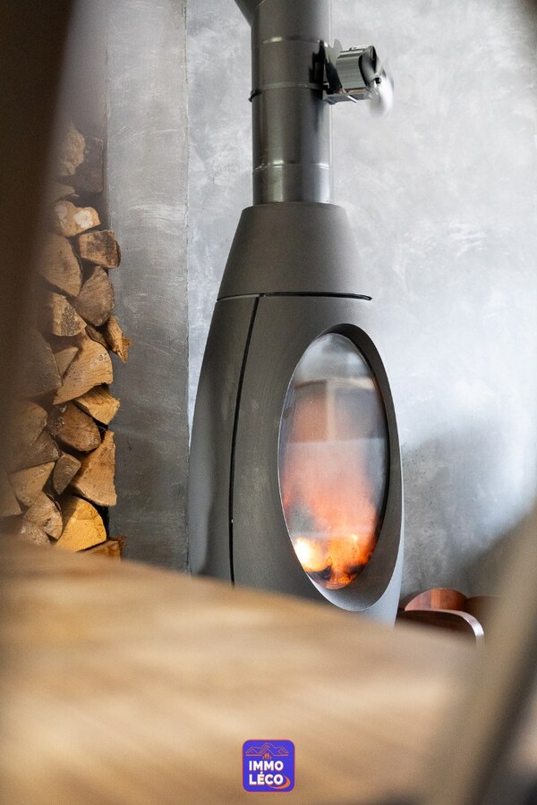 Superbe propriété érigée sur 323m² avec garage, parking, jardin, COUP DE COEUR ! 