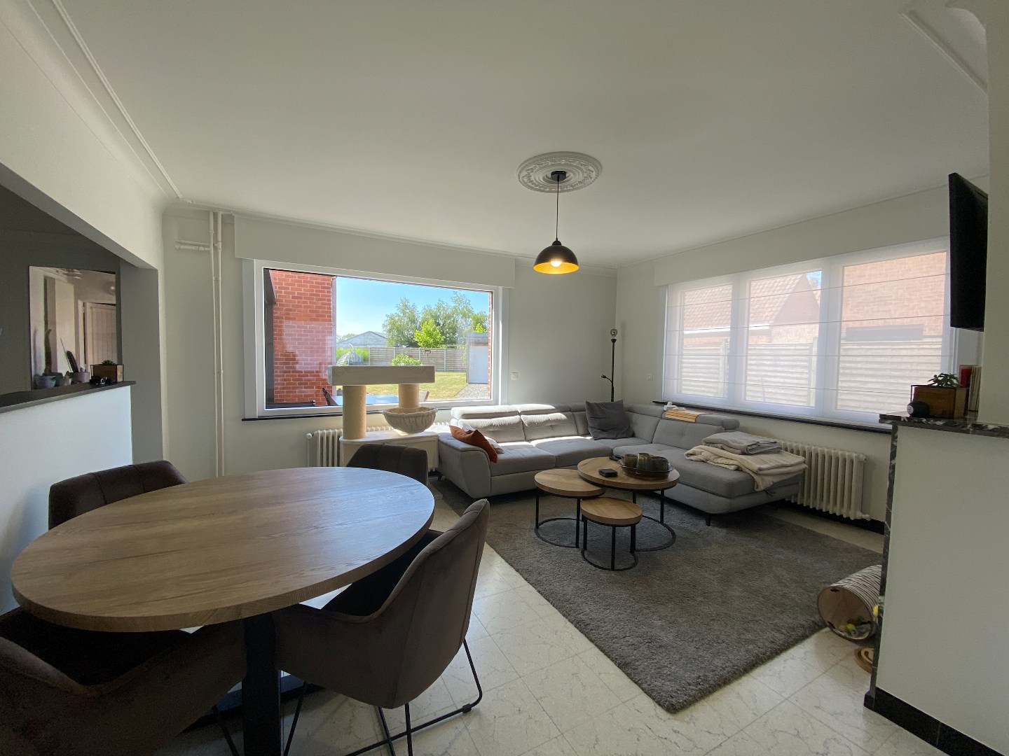 Instapklare gezinswoning met tuin en garage nabij centrum! 