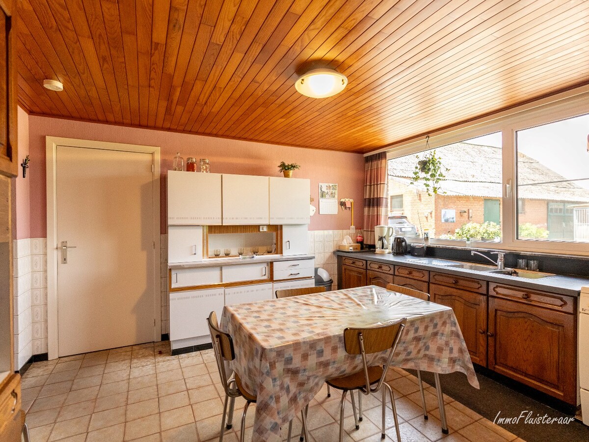 Characteristic long farmhouse with barn on approximately 4.6 hectares in Rijkevorsel. 