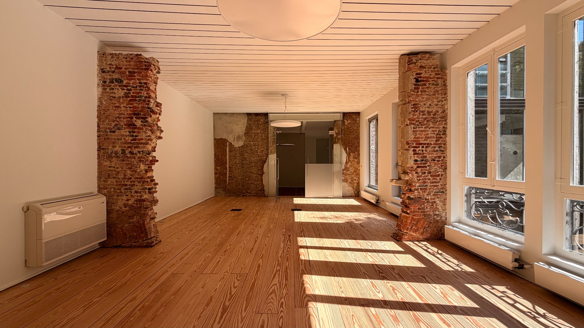 Kantoren te huur in historisch pand in hartje Antwerpen