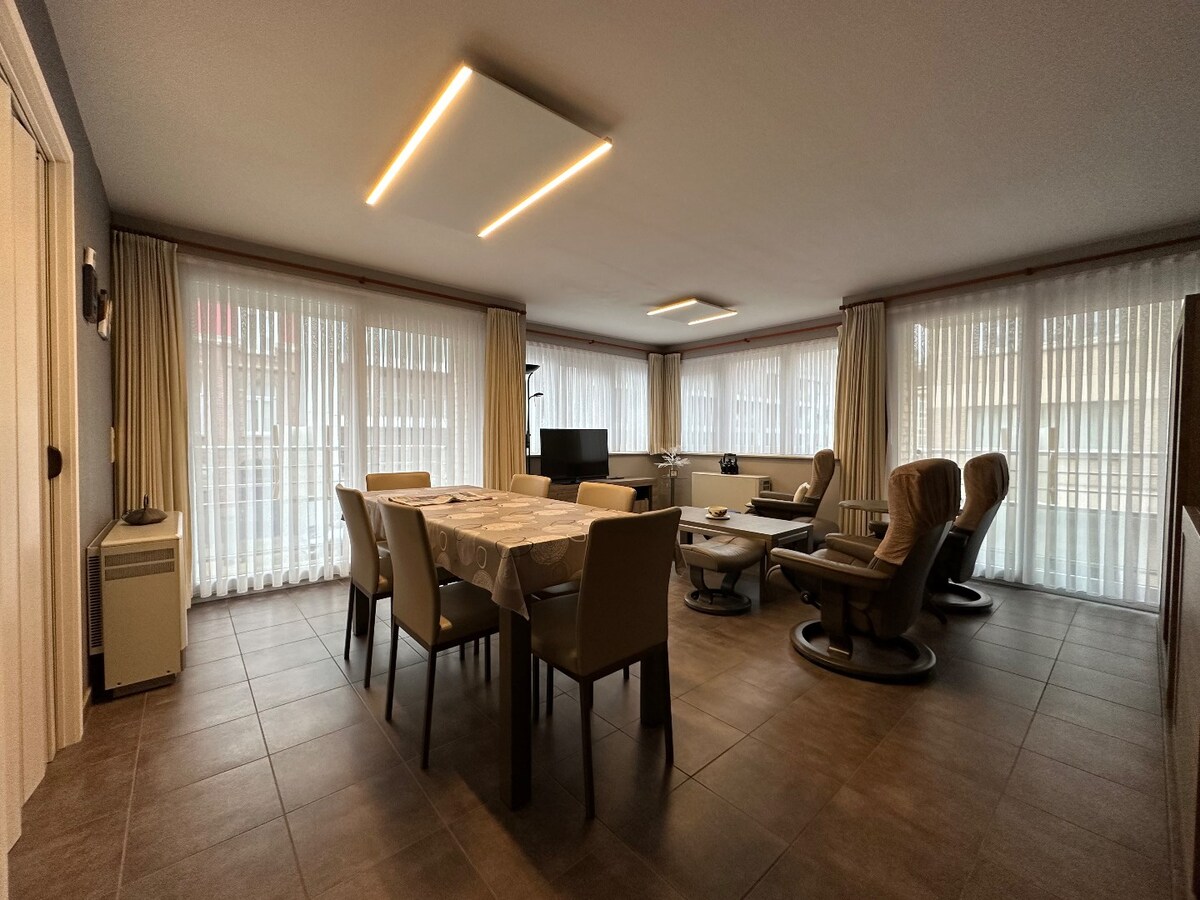 Zonnig hoekappartement met 2 slaapkamers te Middelkerke 