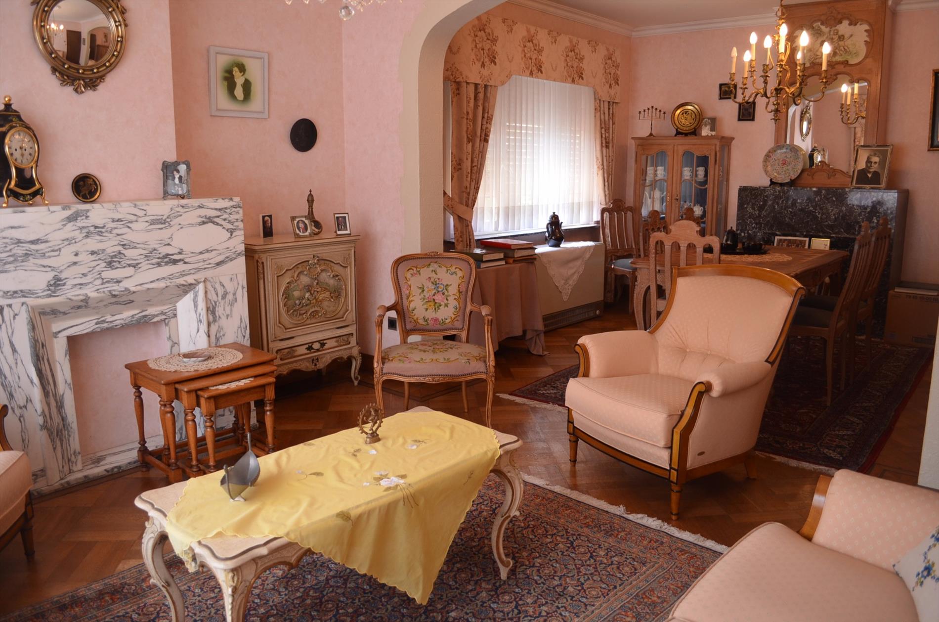 Open bebouwing met 3 slpks en garage te Adegem 