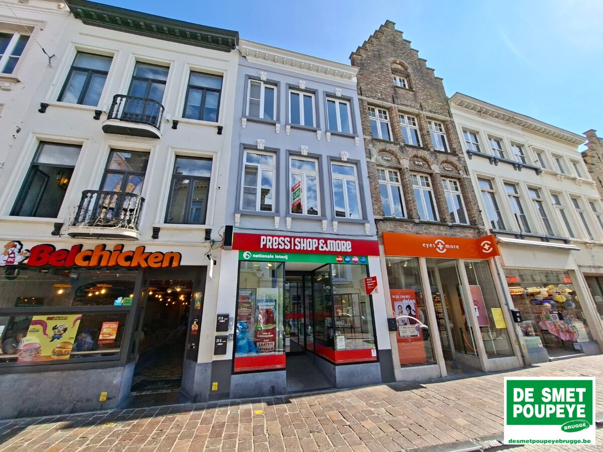 Ruim triplex appartement met 2 terrassen 