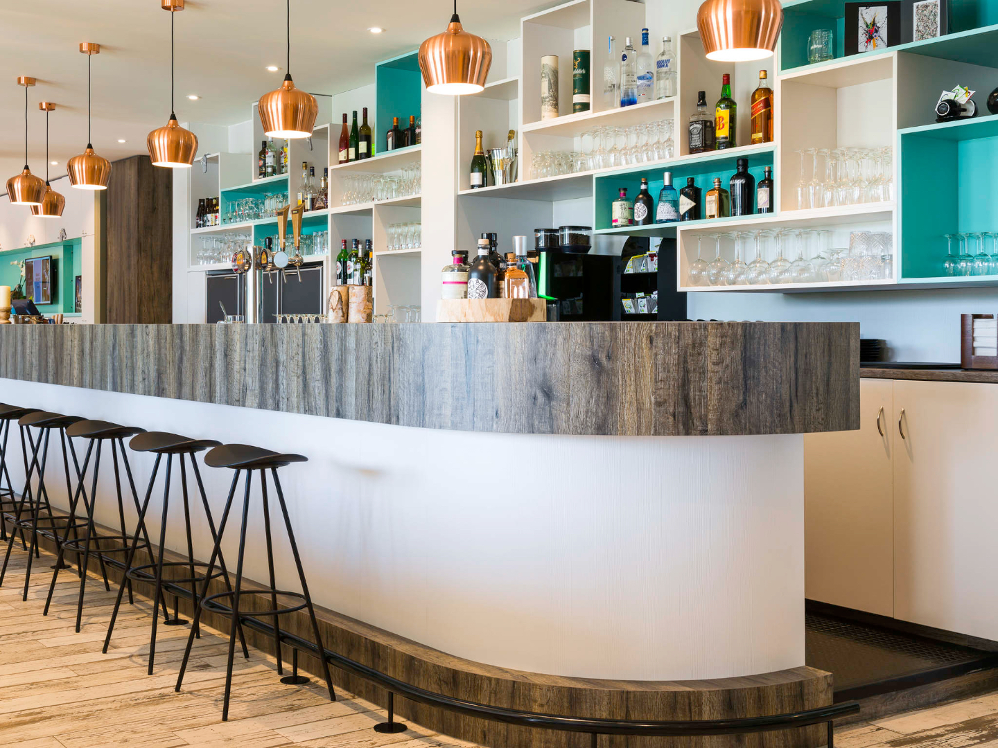 Modern hotel met binnenzwembad in Nieuwpoort! 