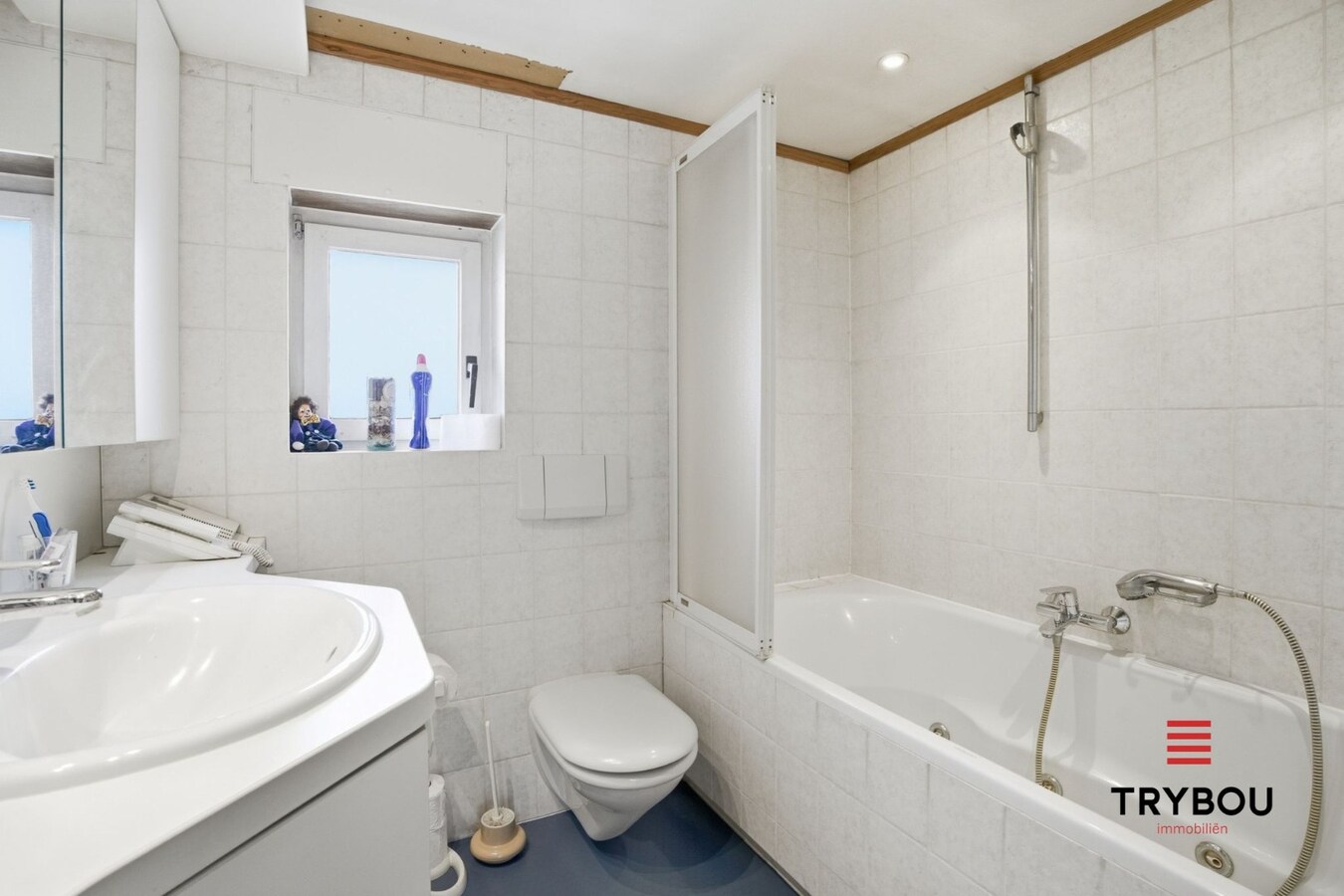 Alleenstaande woning met handelsruimte! 