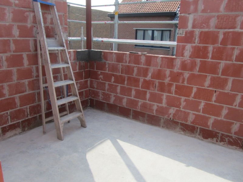 LAATSTE !!! MOOIE HOB MET STADSTUINTJE PAL IN CENTRUM LEFFINGE-DORP 