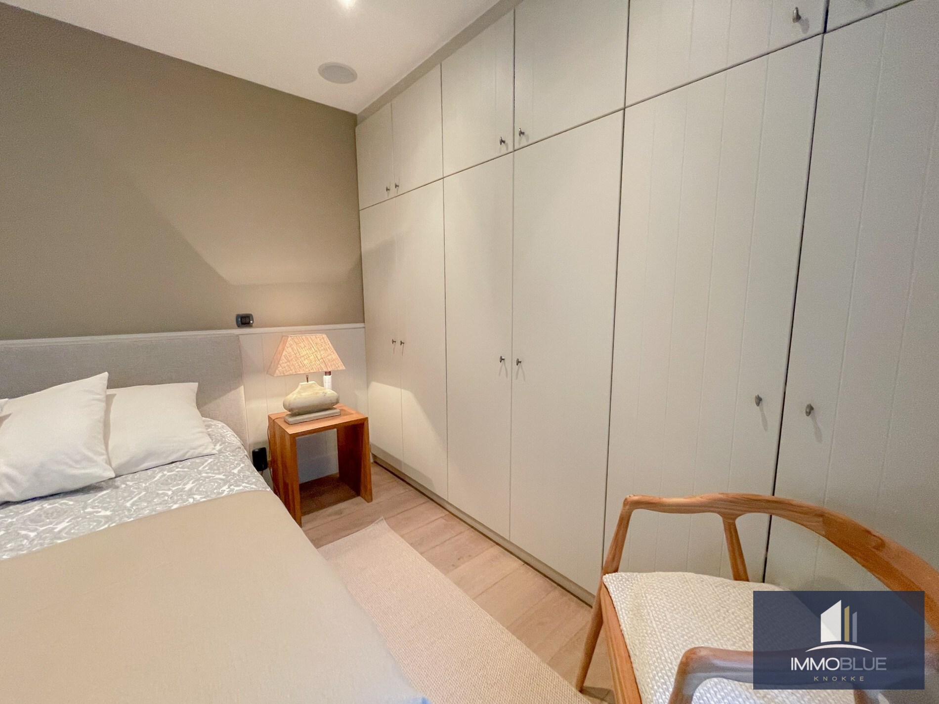 Aangenaam, perfect onderhouden appartement met een ruim terras. 