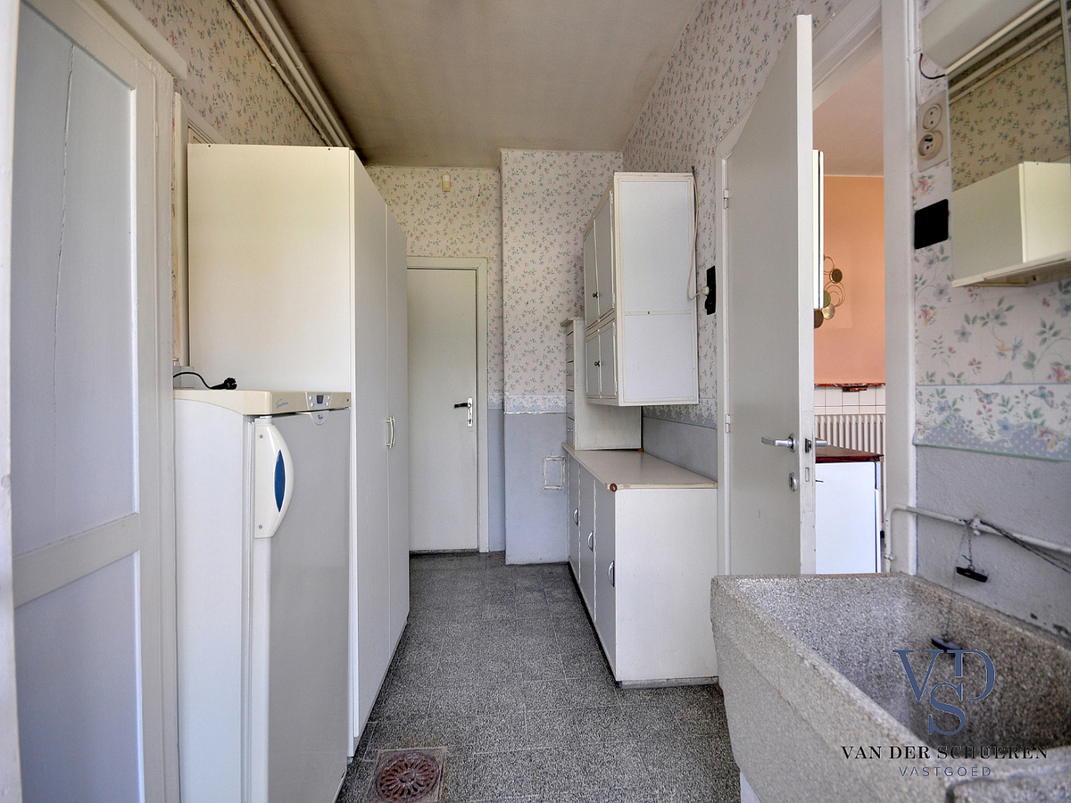 Zeer ruime herenwoning in centrum Gavere ! 