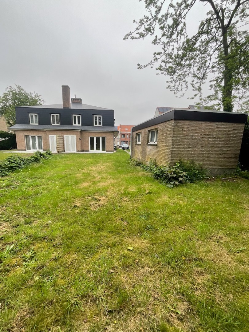 Ruime gezinswoning met garage en tuin 