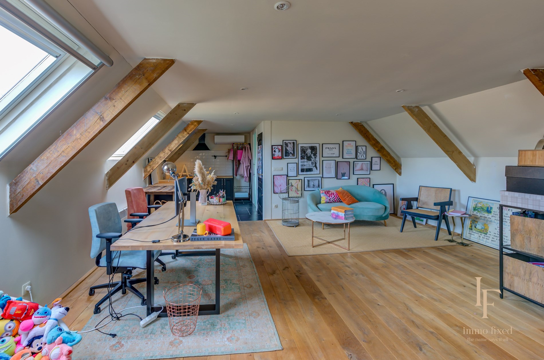 Charmante gerenoveerde villa met zwembad te Brecht. 