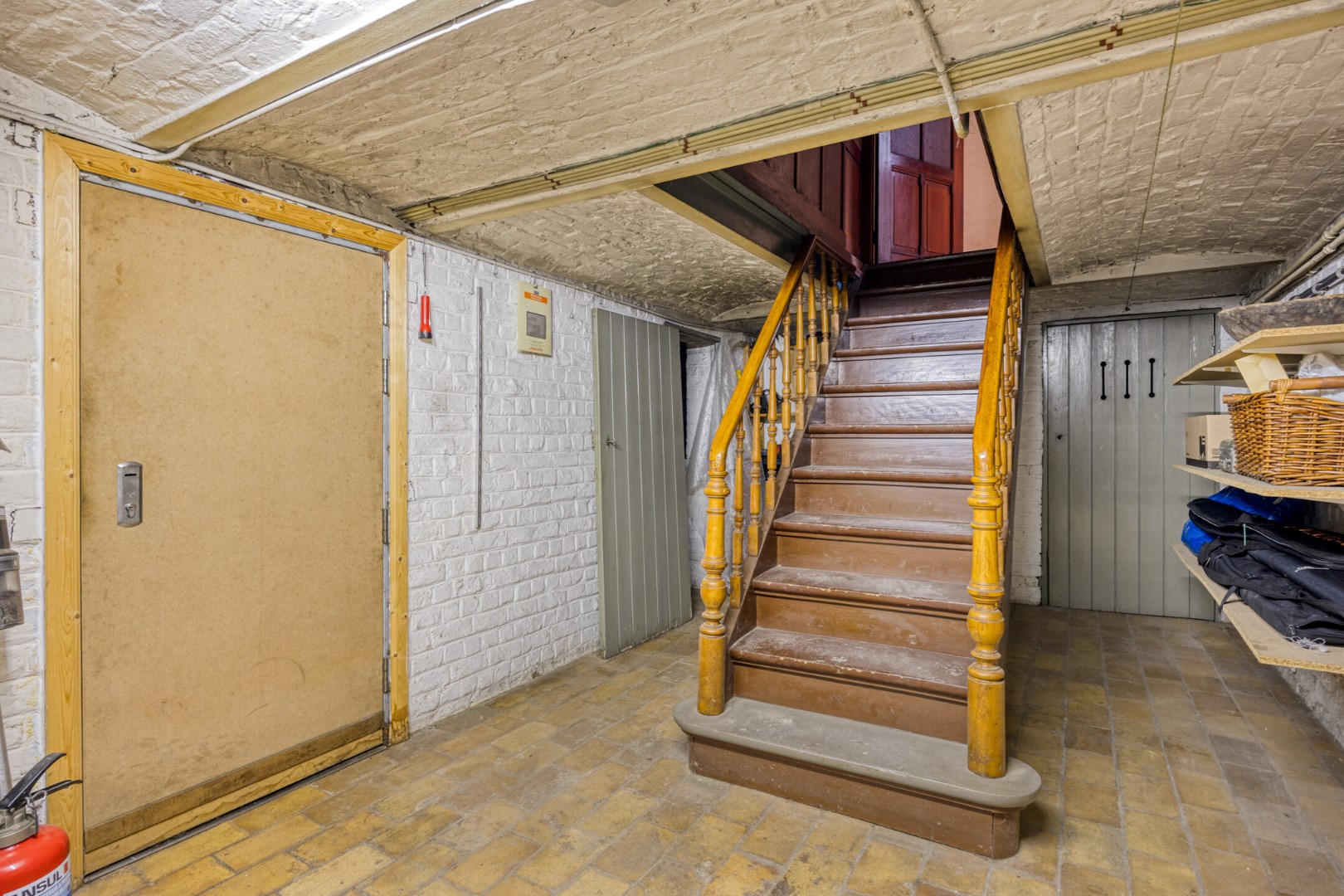 Charmant en karaktervol herenhuis, bureau en praktijkruimte, 4 kamers - 1502 LEMBEEK (HALLE) 