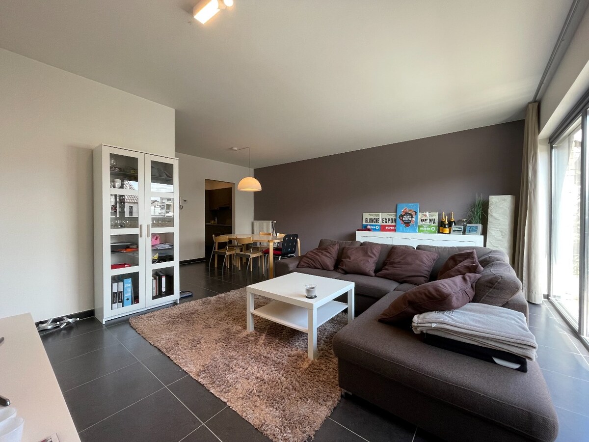 Ruim appartement met terras en 2 slaapkamers in Hasselt - energiezuinig met EPC-label B. 