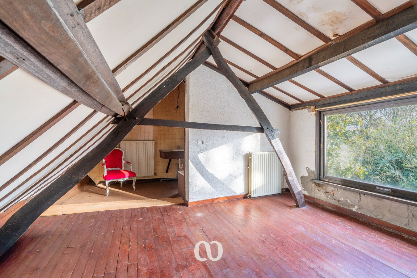 Te renoveren hoeve op sublieme ligging 