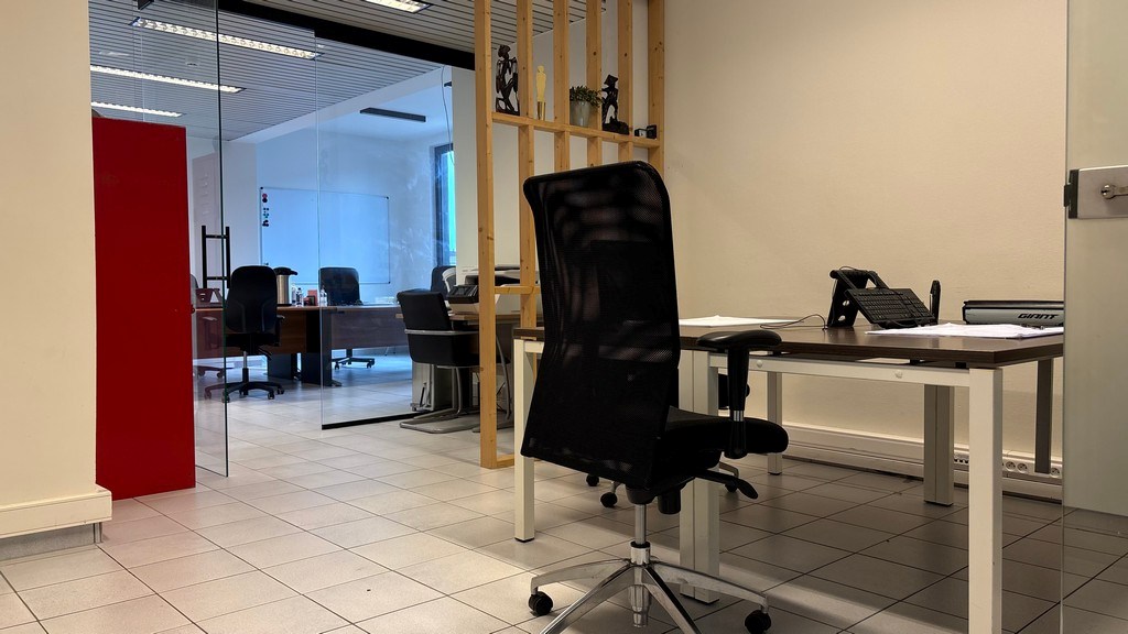 Kantoren en opslagruimte te huur in Nazareth