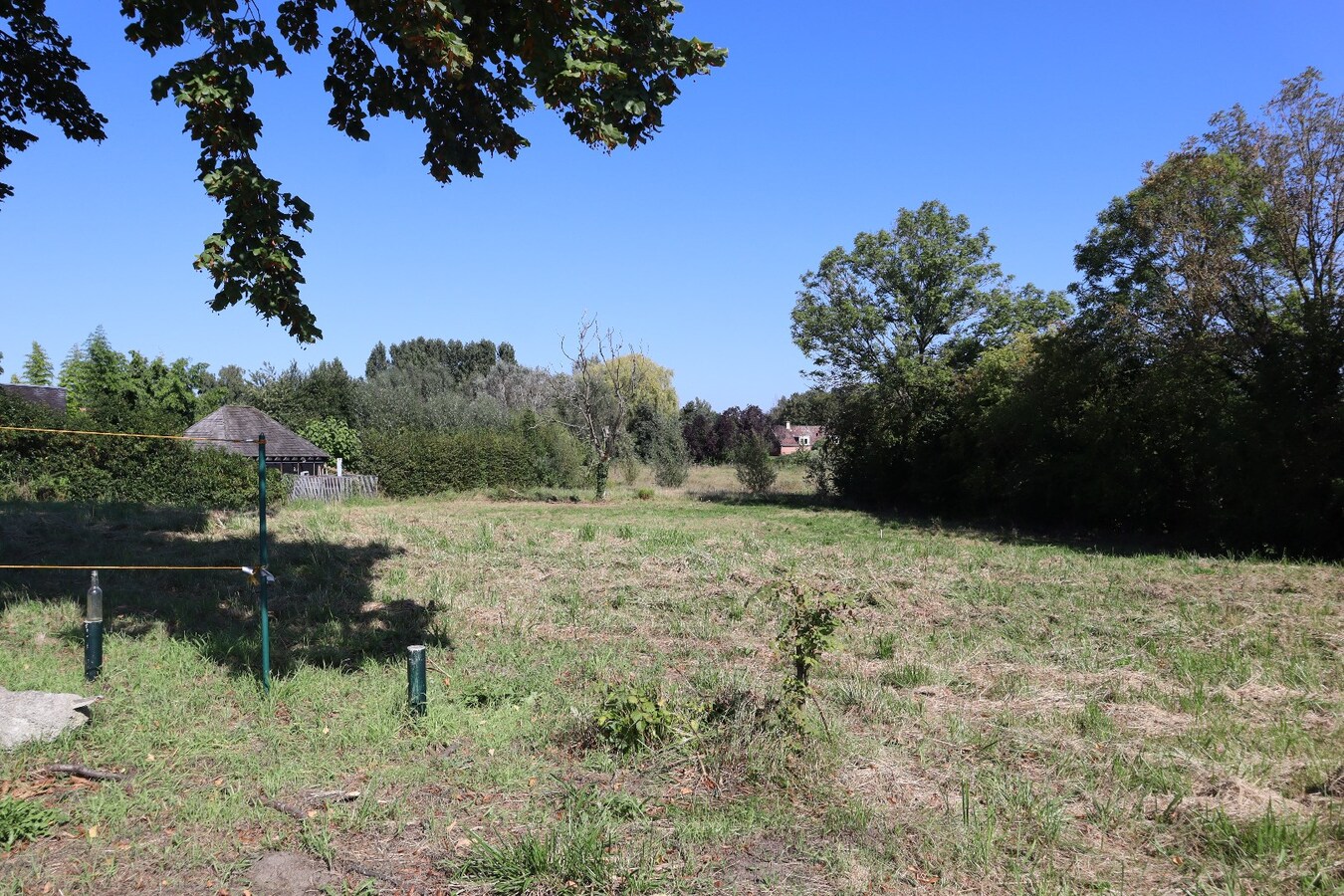 Bouwgrond Handelspand + Eengezinswoning 23 are 49 ca 