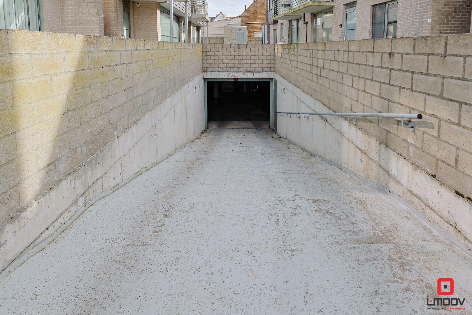 Charmant tweeslaapkamer appartement met terras in rustig woonerf – interessante investering 