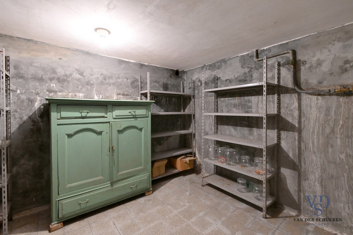 Degelijke bungalowwoning gelegen in een rustige verkaveling 