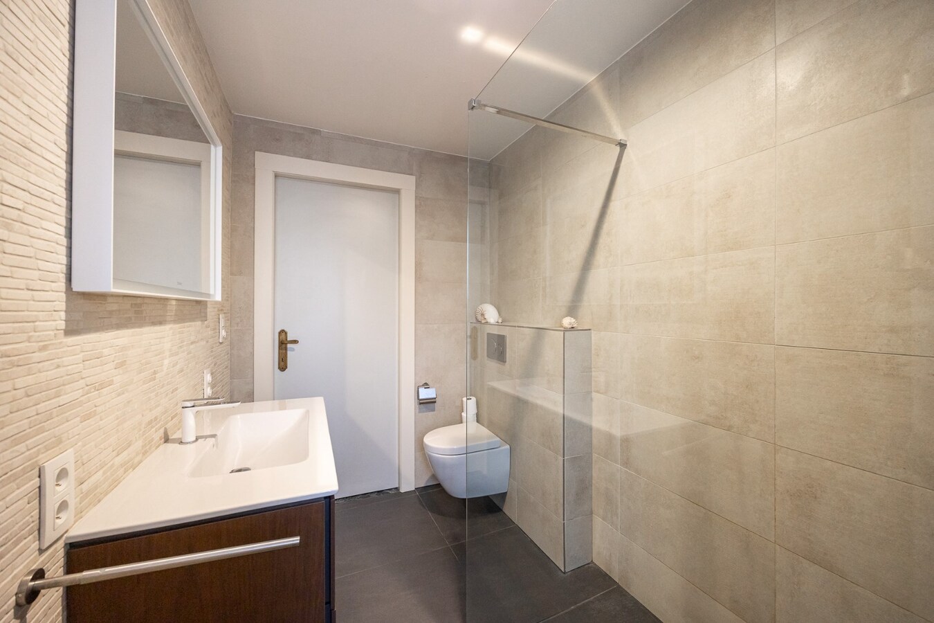 Belle époque woning met garage en tuin nabij 't Rivierenhof! 