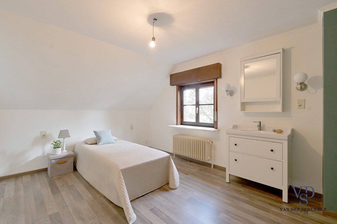 Degelijk, ruime villa. 