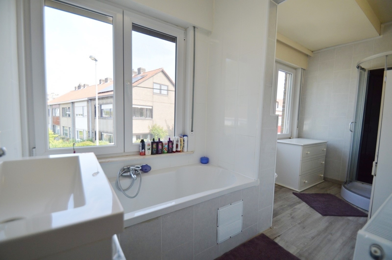 Instapklare gezinswoning met tuin en achteruitgang - Zeebrugge 