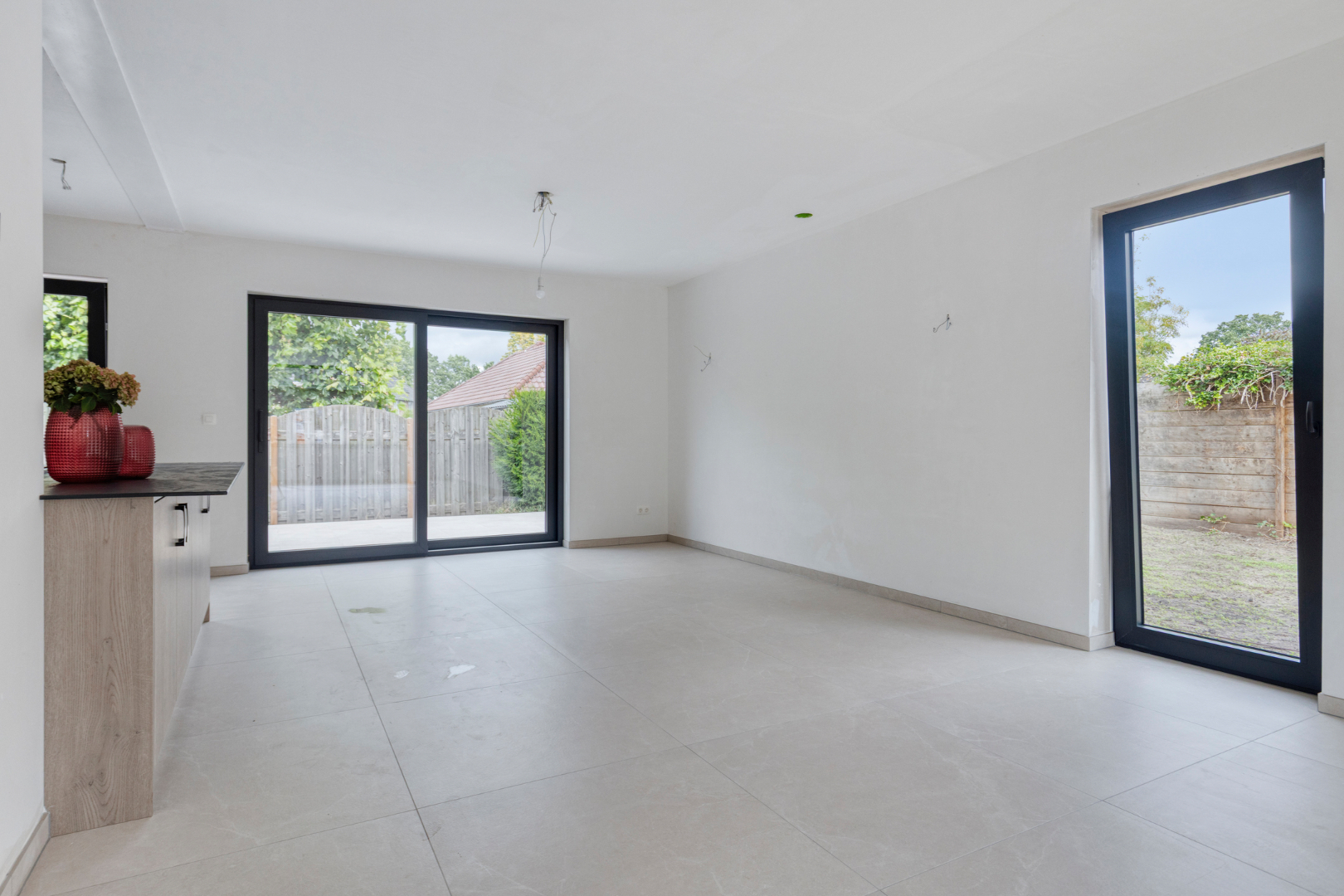 Heikant (NL) – Moderne vrijstaande woning met verrassend veel ruimte, energiezuinig comfort en mogelijkheden voor werken aan huis 