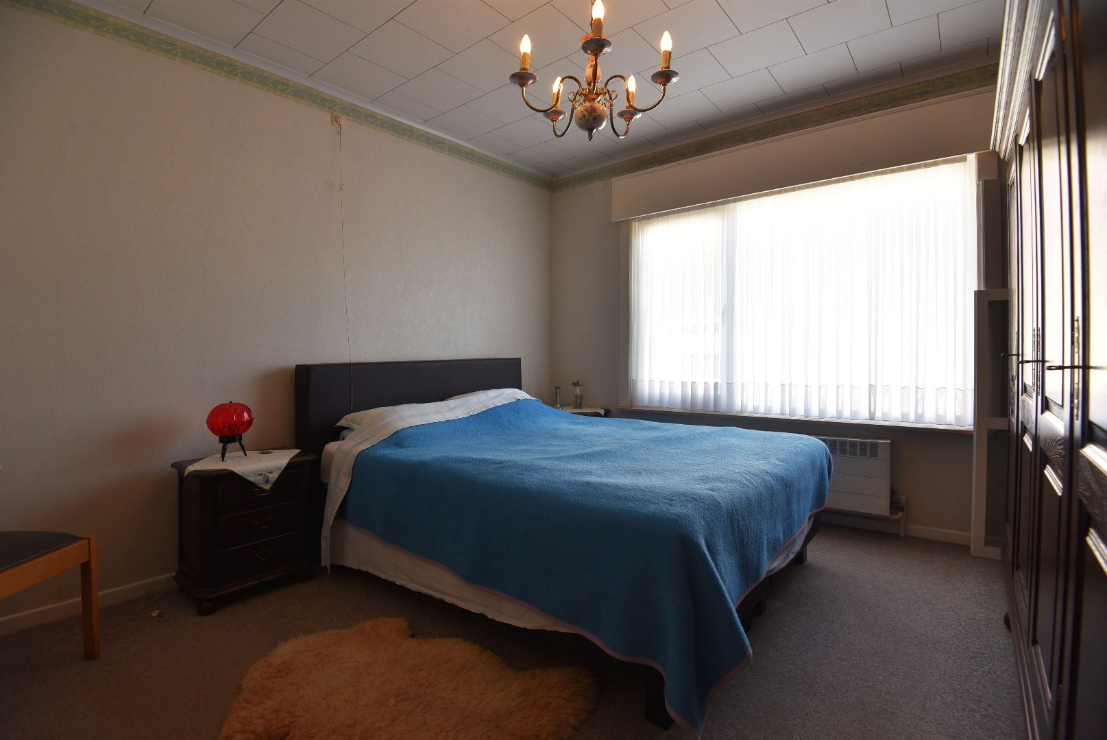 Grondig te renoveren woning  mooi gelegen te Adegem 