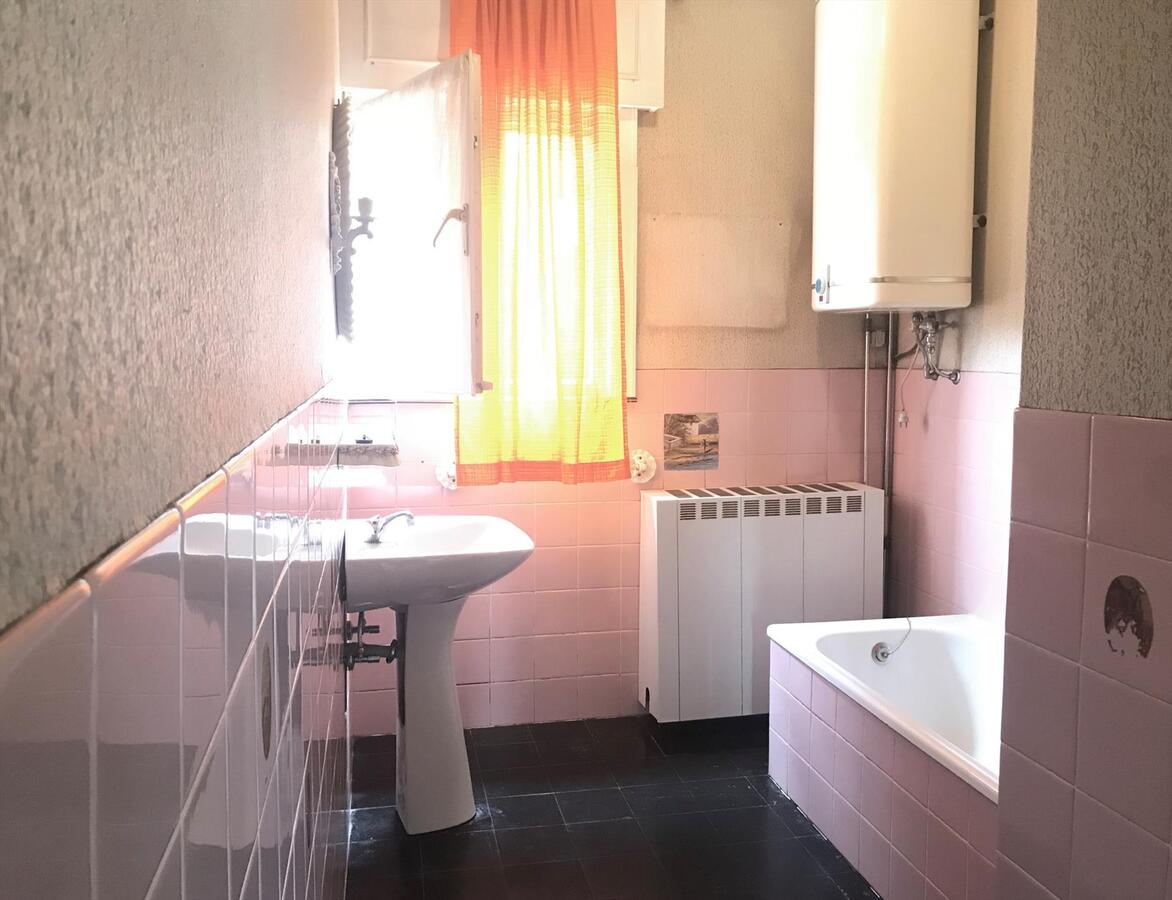 MOOI RUIME WONING OP CENTRALE LIGGING TE ZEDELGEM 