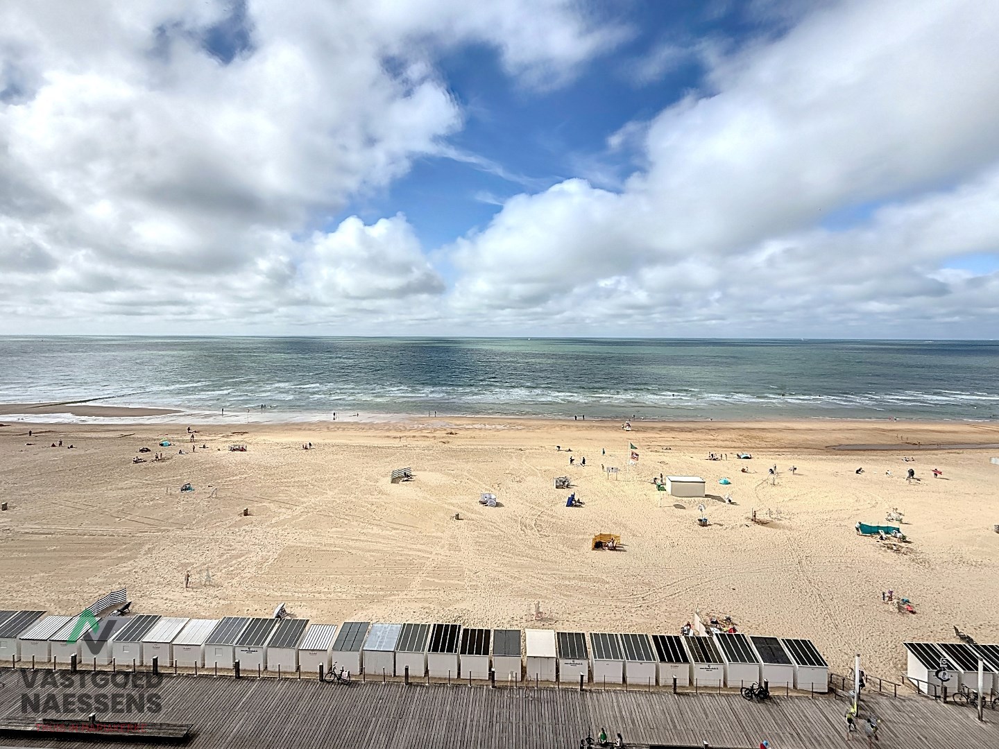 STUDIO RÉNOVÉ AVEC VUE SUR LA MER 