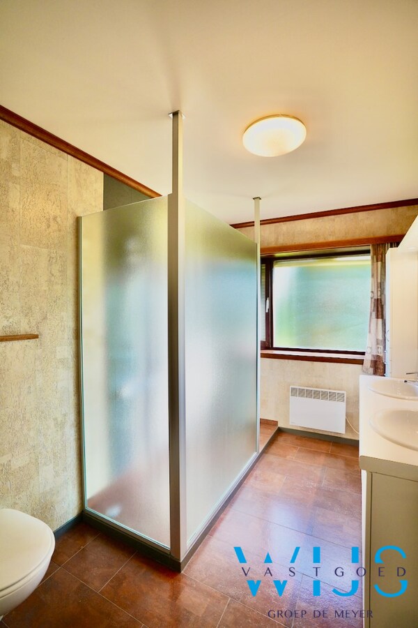 Schitterend woonhuis op een fantastisch perceel van 2859 m² te Drongen ! 