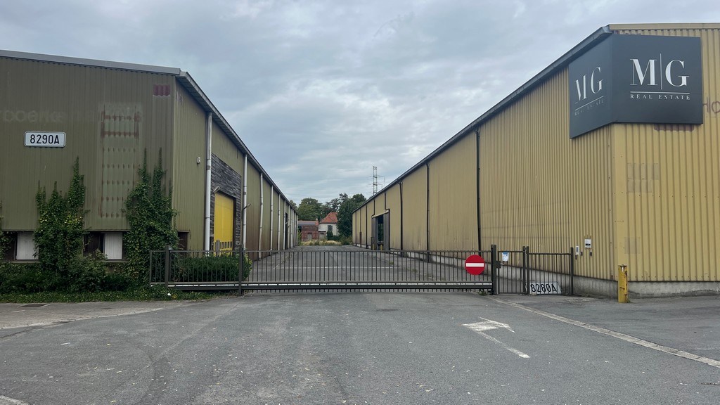 Logistieke loodsen te huur in de haven van Gent