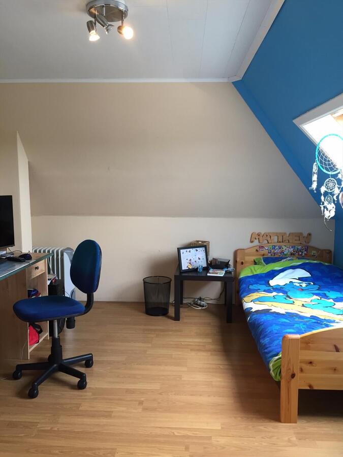 CENTRAAL GELEGEN RUIME HALF OPEN BEBOUWING MT MOOIE TUIN 