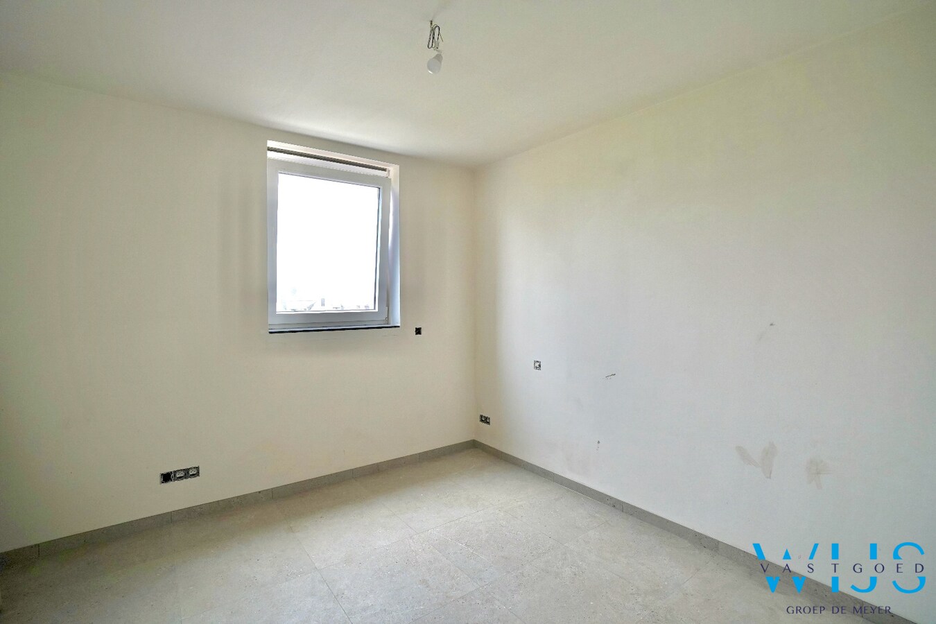 Moderne nieuwbouwwoning met 3 slaapkamers in rustige woonwijk te Oosteeklo 