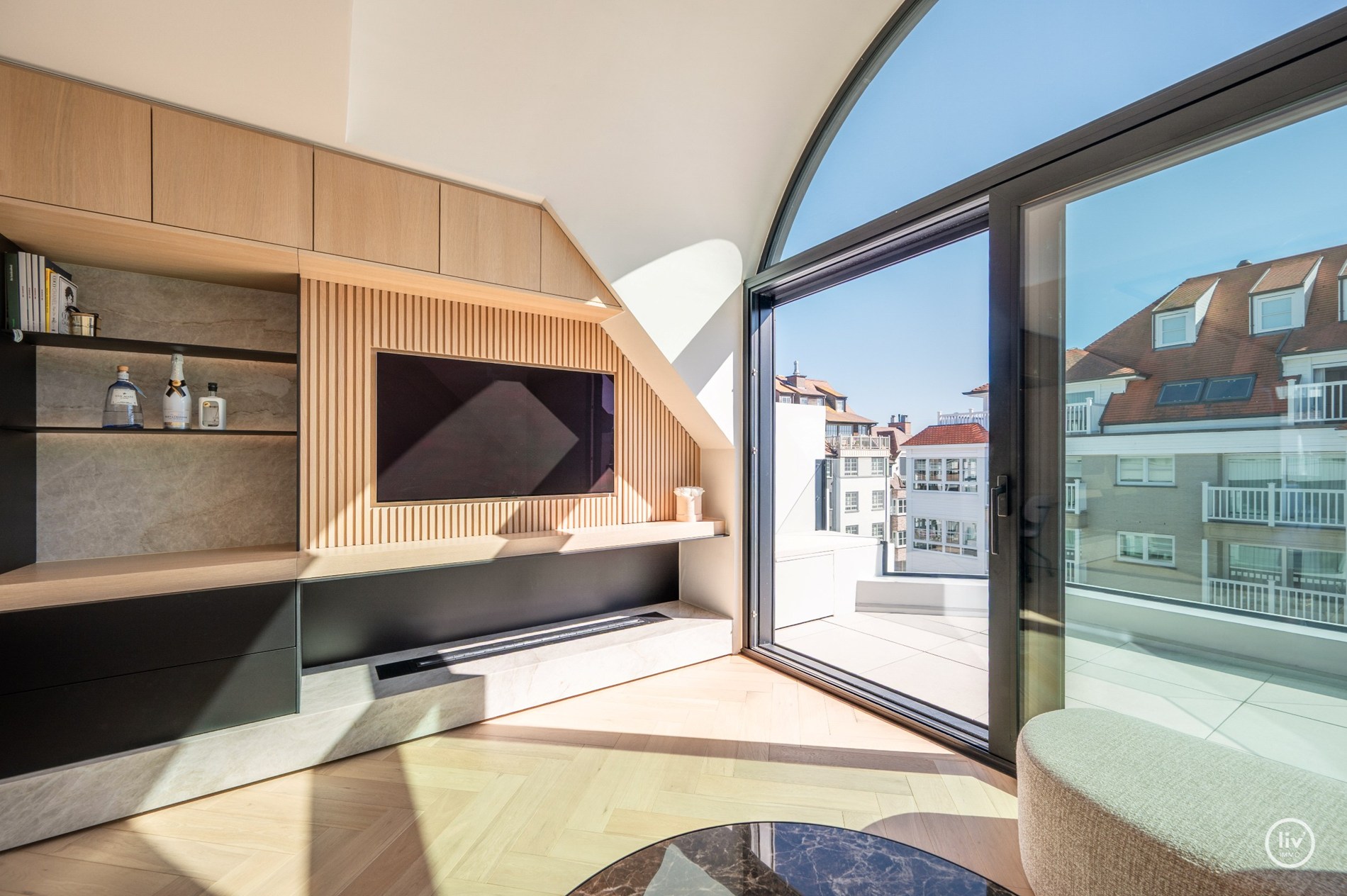 Uitzonderlijk luxueus afgewerkte duplex met royale terrassen, op topligging te Dumortierlaan. Hier werd over elk detail nagedacht 