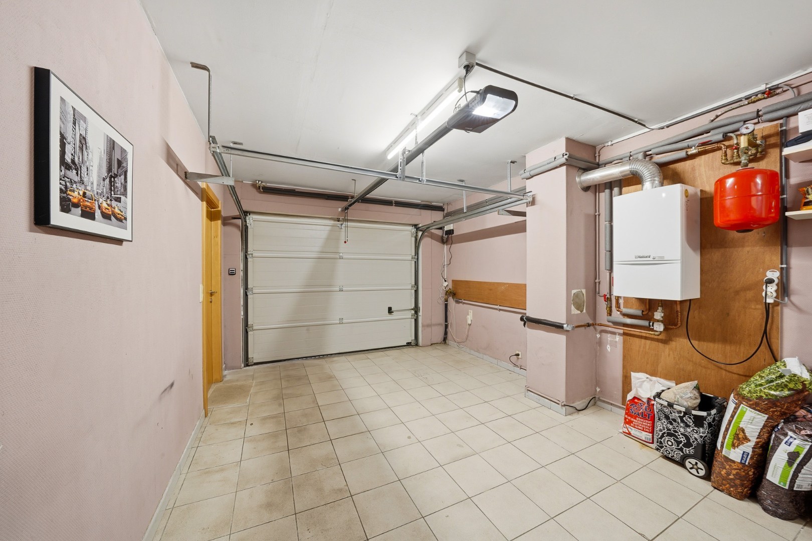 Instapklare bel-étagewoning met dubbele garage te Stene 