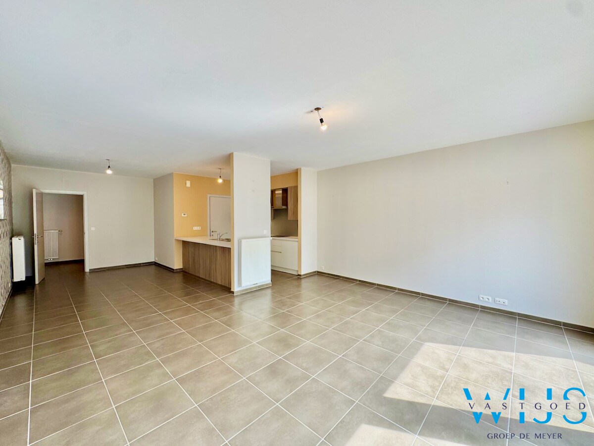 Gelijkvloersappartement met staanplaats te Ertvelde ! 