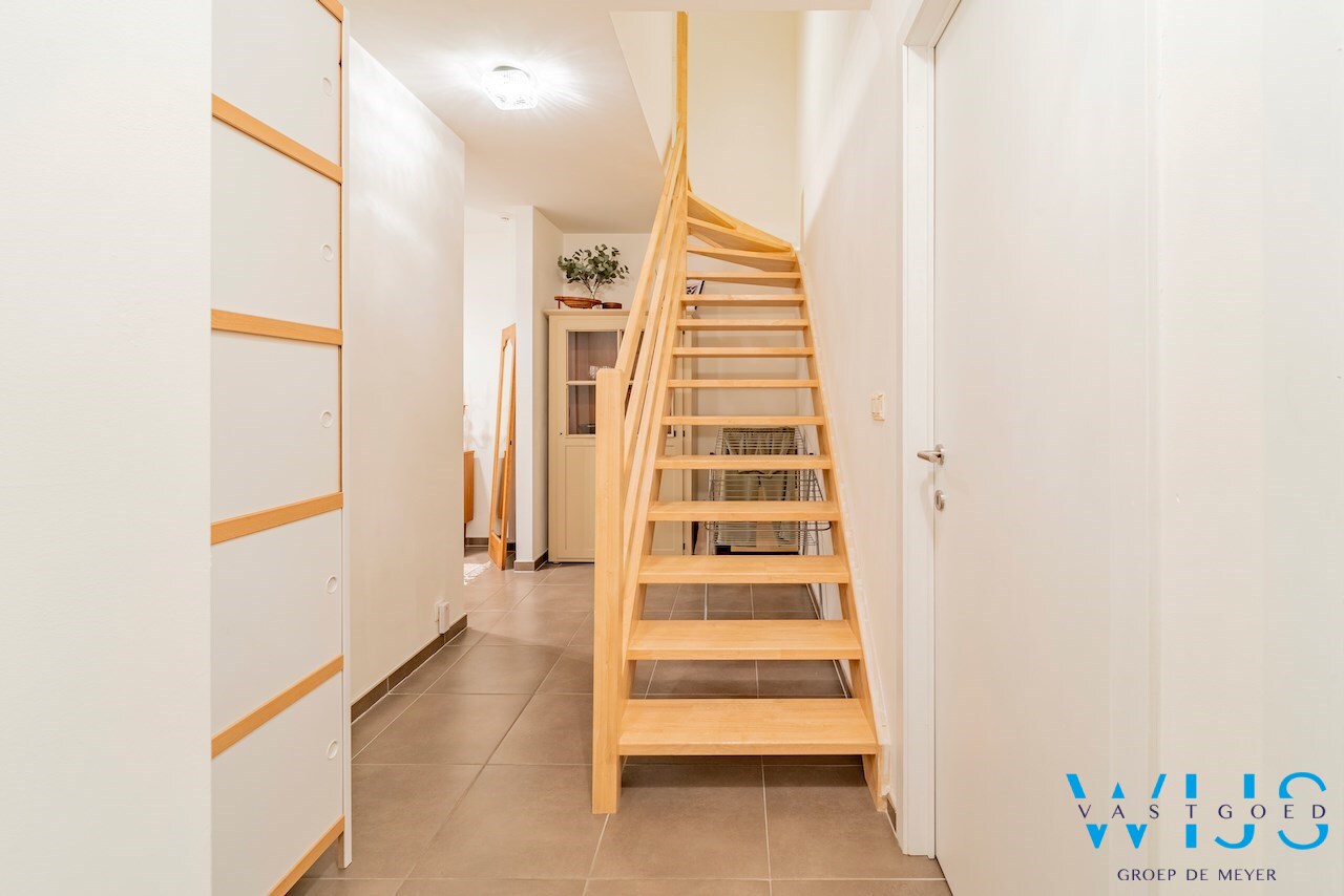 Recent duplexappartement met zeer aangenaam terras te Ertvelde ! 