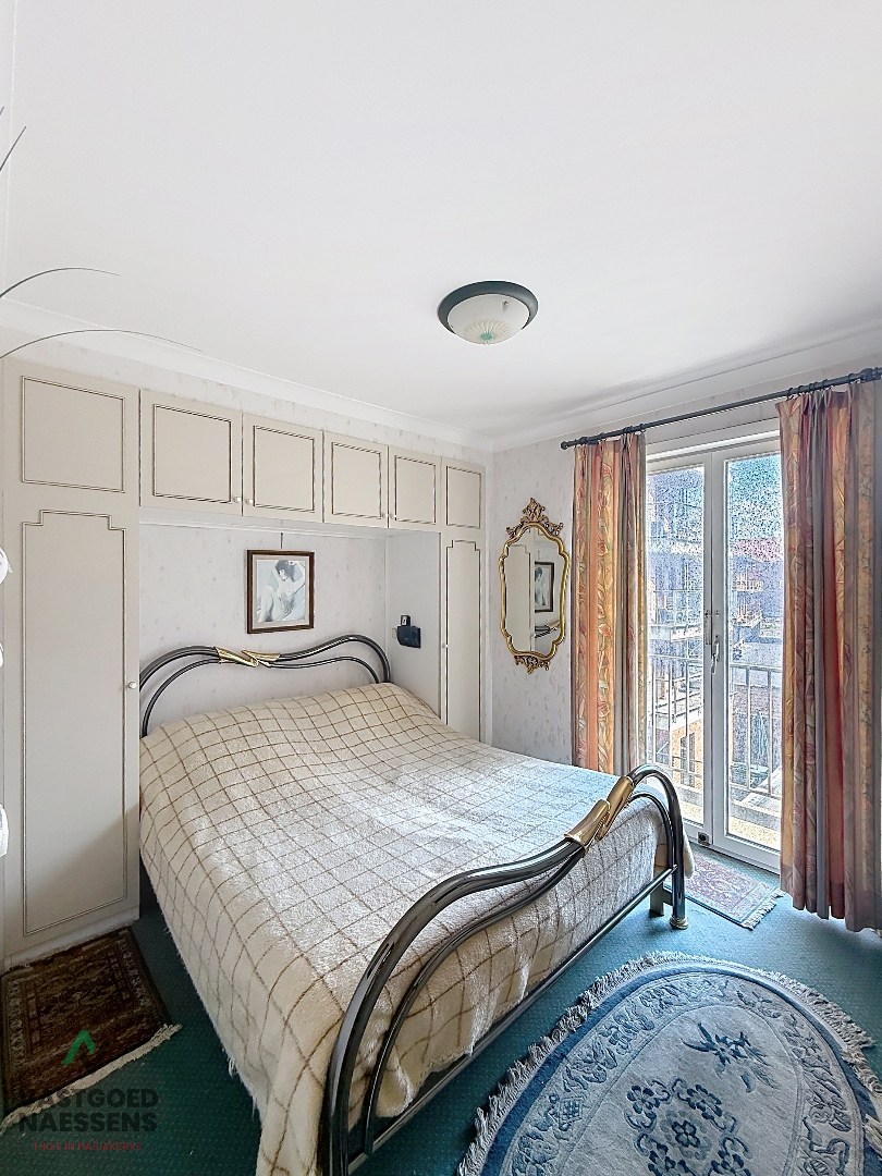 APPARTEMENT DE 2 CHAMBRES À RÉNOVER AVEC VUE SUR MER - POSSIBILITÉ DE GARAGE 