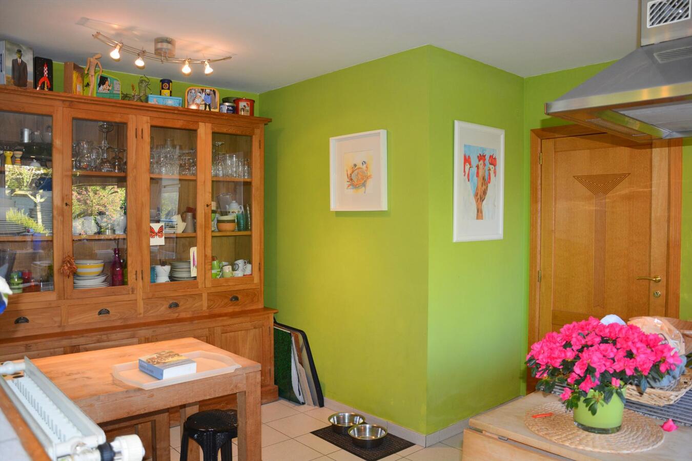 Instapklare woning met 5 slaapkamers op een grondopp. 3.349m² 