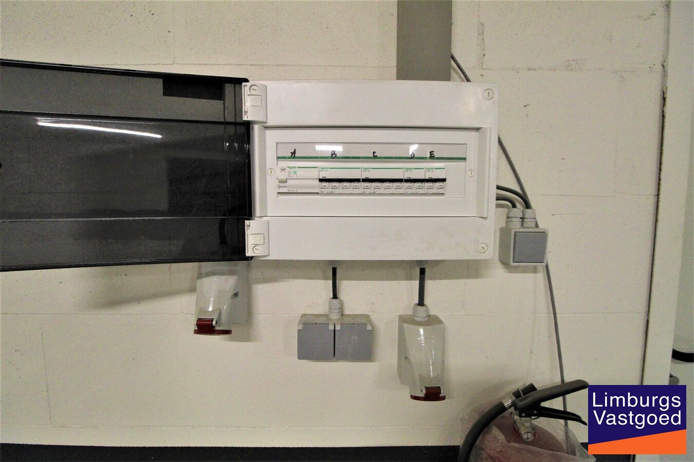 METIO - KMO UNIT 127 - 36,17 m² - sectionaal poort - nabij E-313 