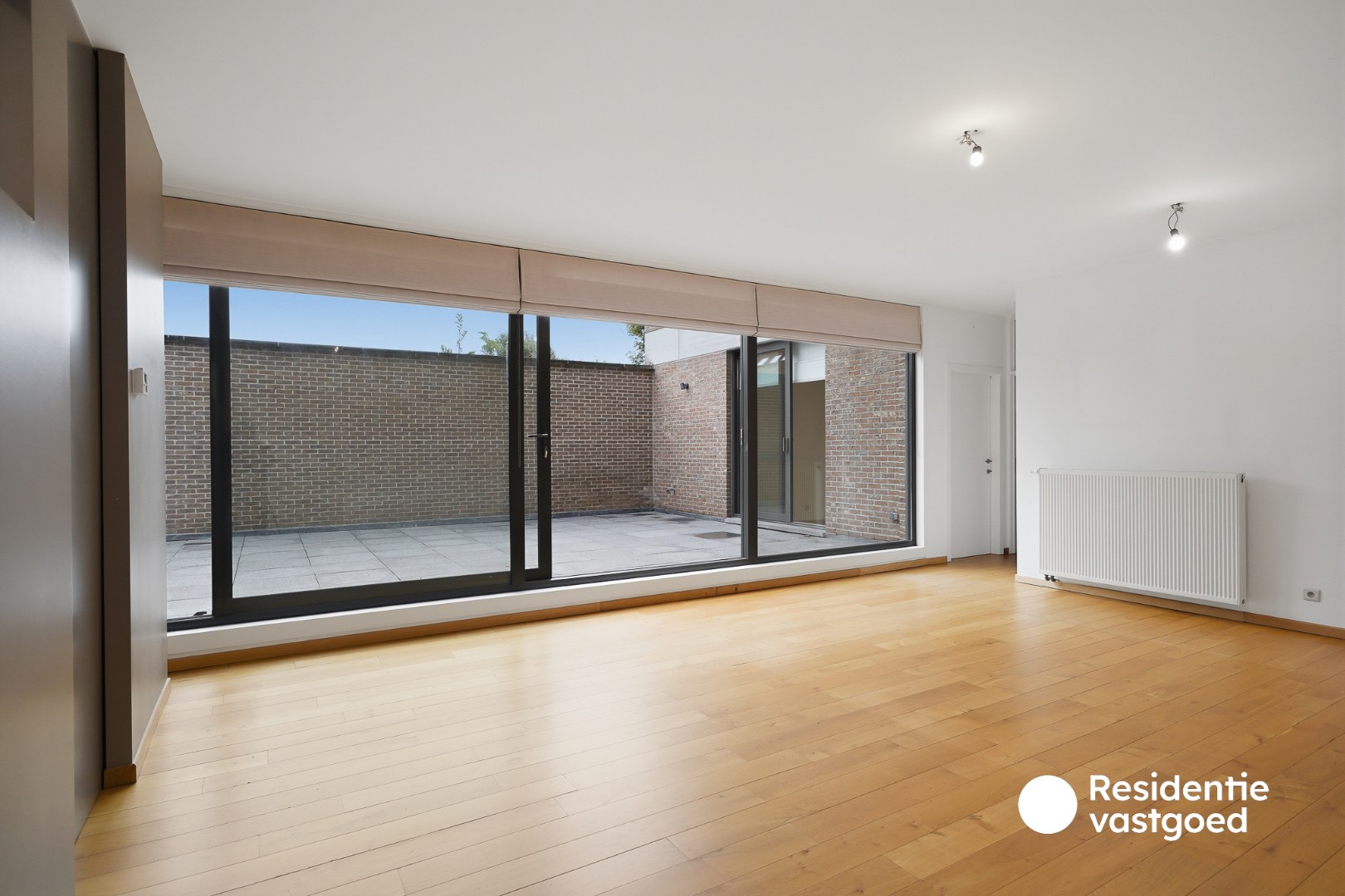 Ruim appartement met staanplaats en terras (46 m²!) aan het Koningin Astridpark 