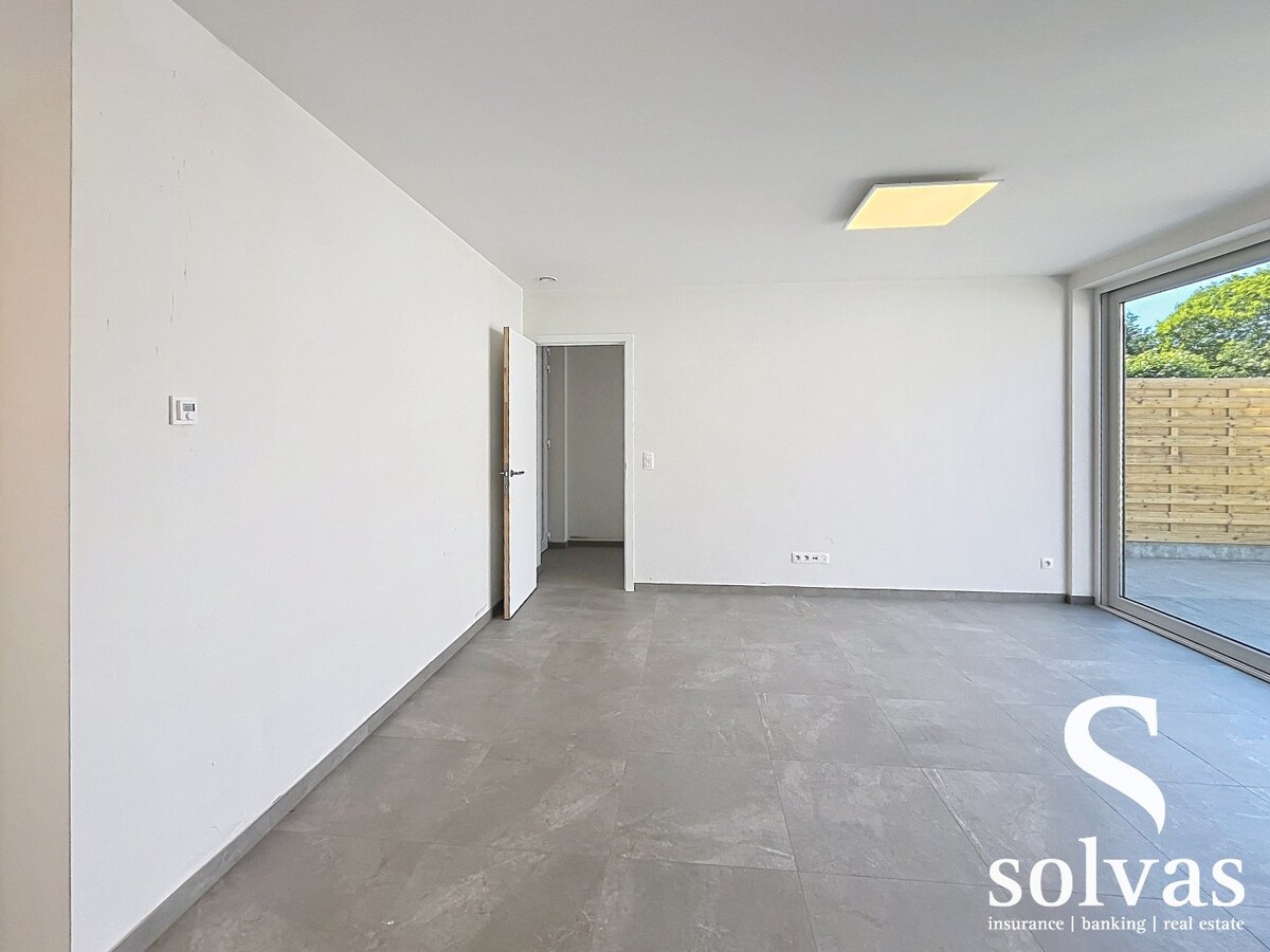 Nieuwbouwwonining met 4 slaapkamers in hartje Aalter op toplocatie. 